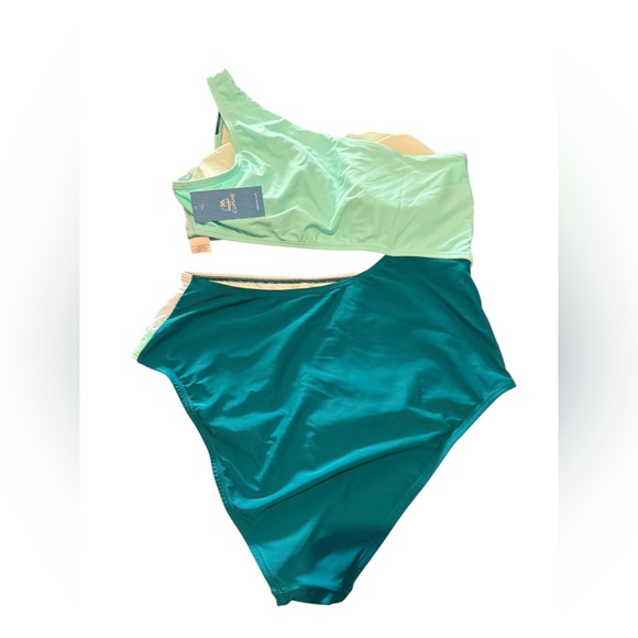 CUPSHE One Shoulder Cutout One-Piece Swimsuit - Picture 7 of 9